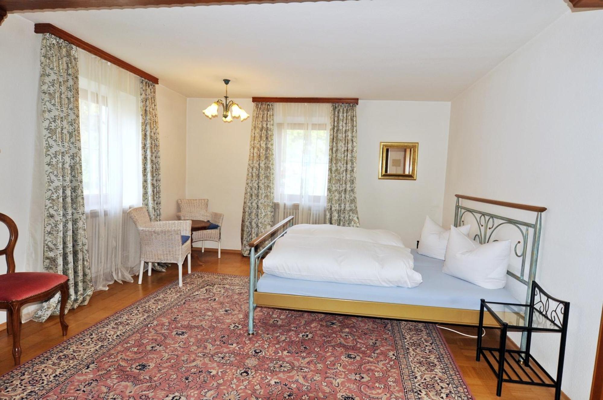 Hotel Garni Demmel Bruckmühl エクステリア 写真