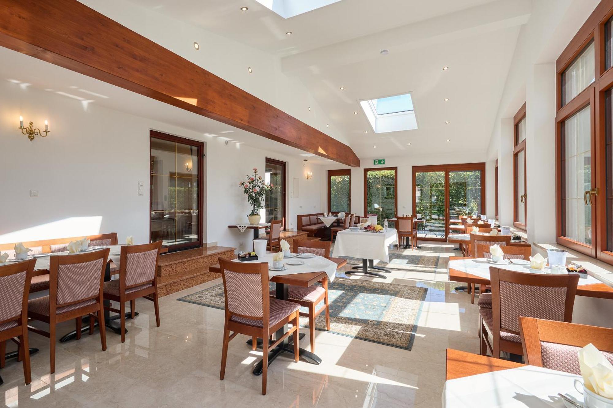 Hotel Garni Demmel Bruckmühl エクステリア 写真