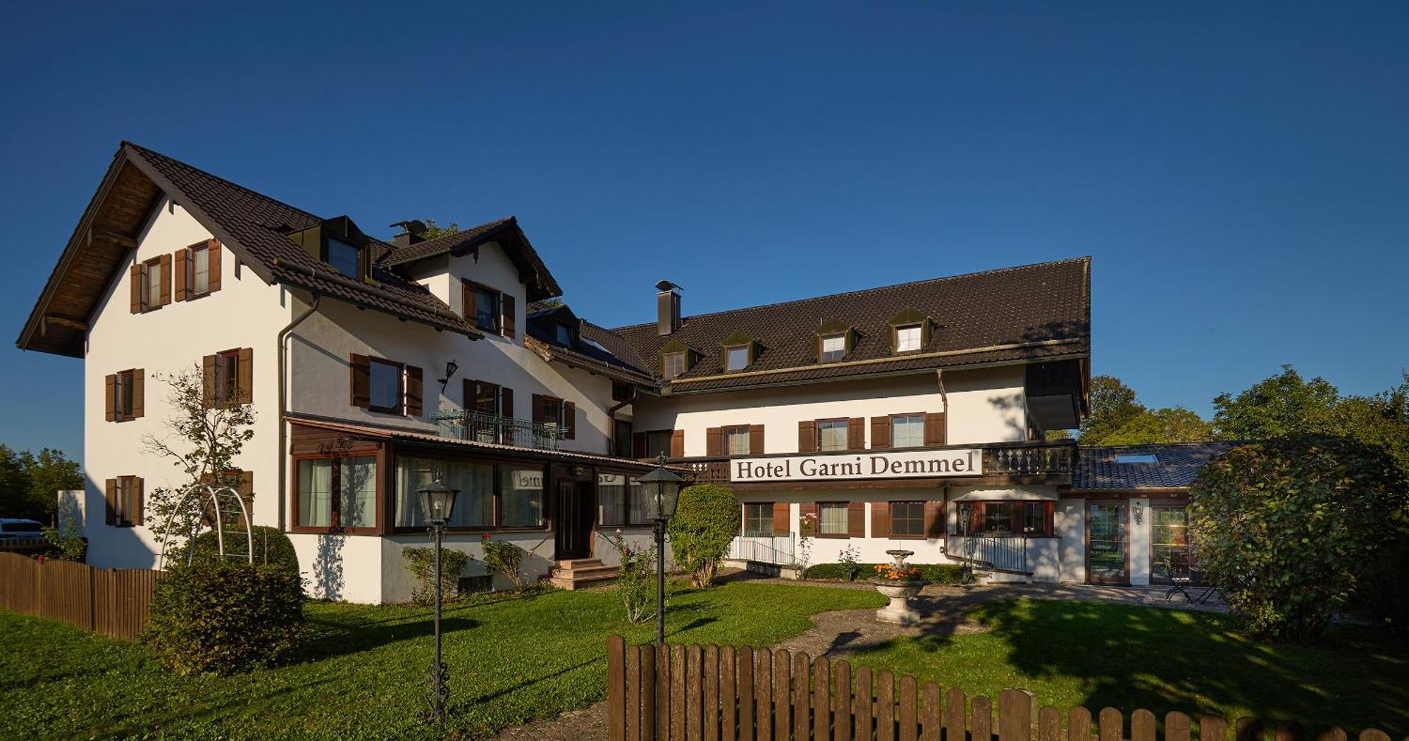 Hotel Garni Demmel Bruckmühl エクステリア 写真
