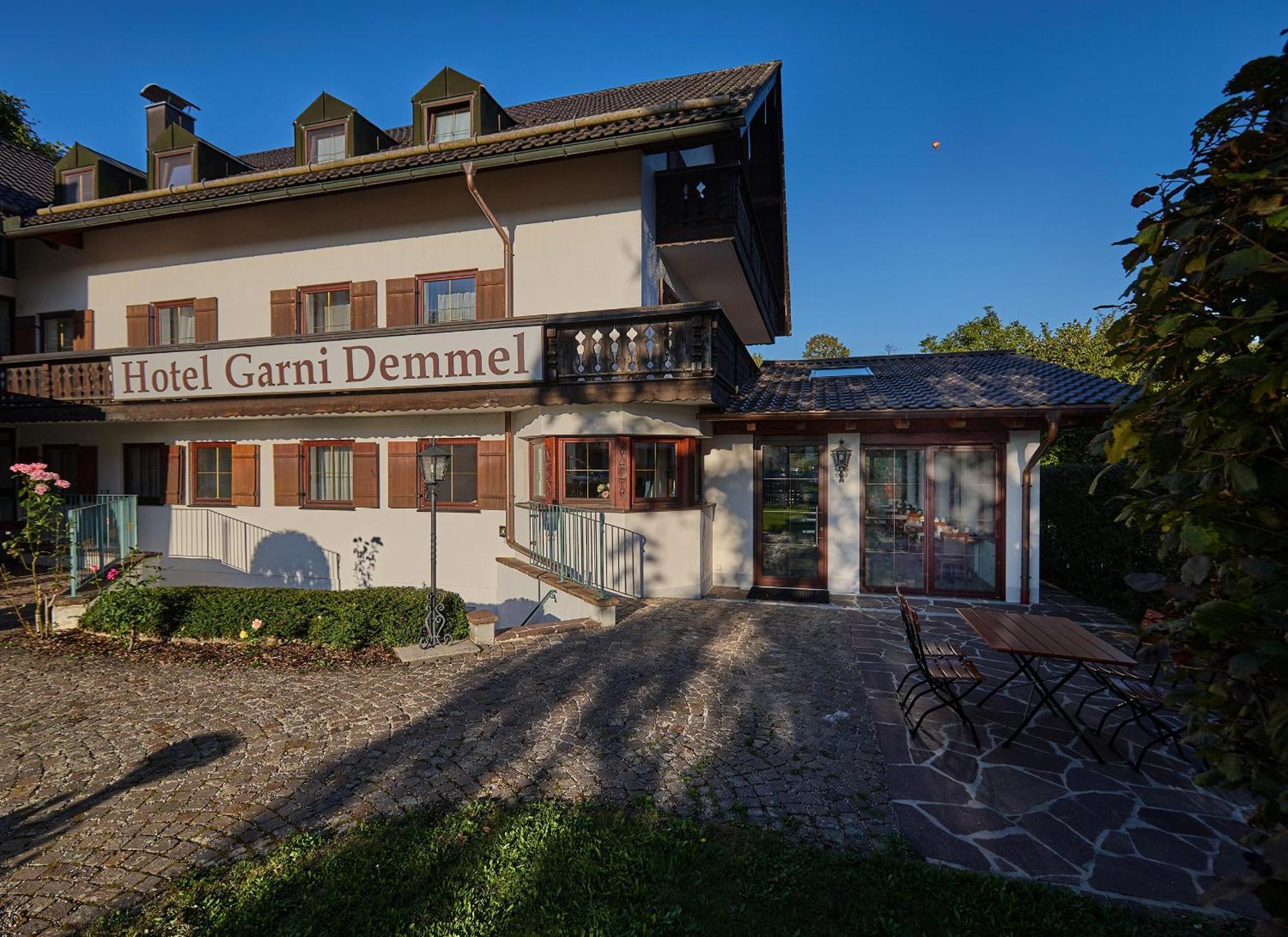Hotel Garni Demmel Bruckmühl エクステリア 写真