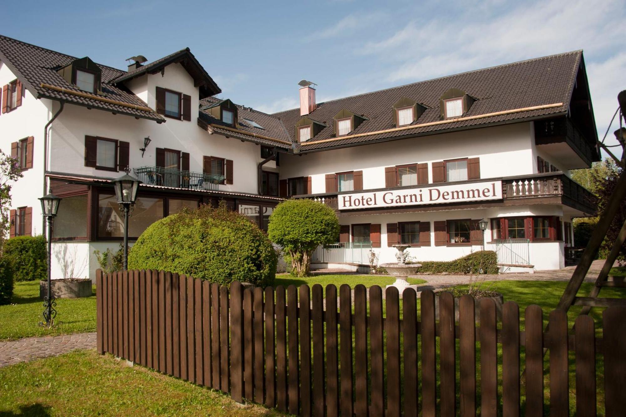 Hotel Garni Demmel Bruckmühl エクステリア 写真