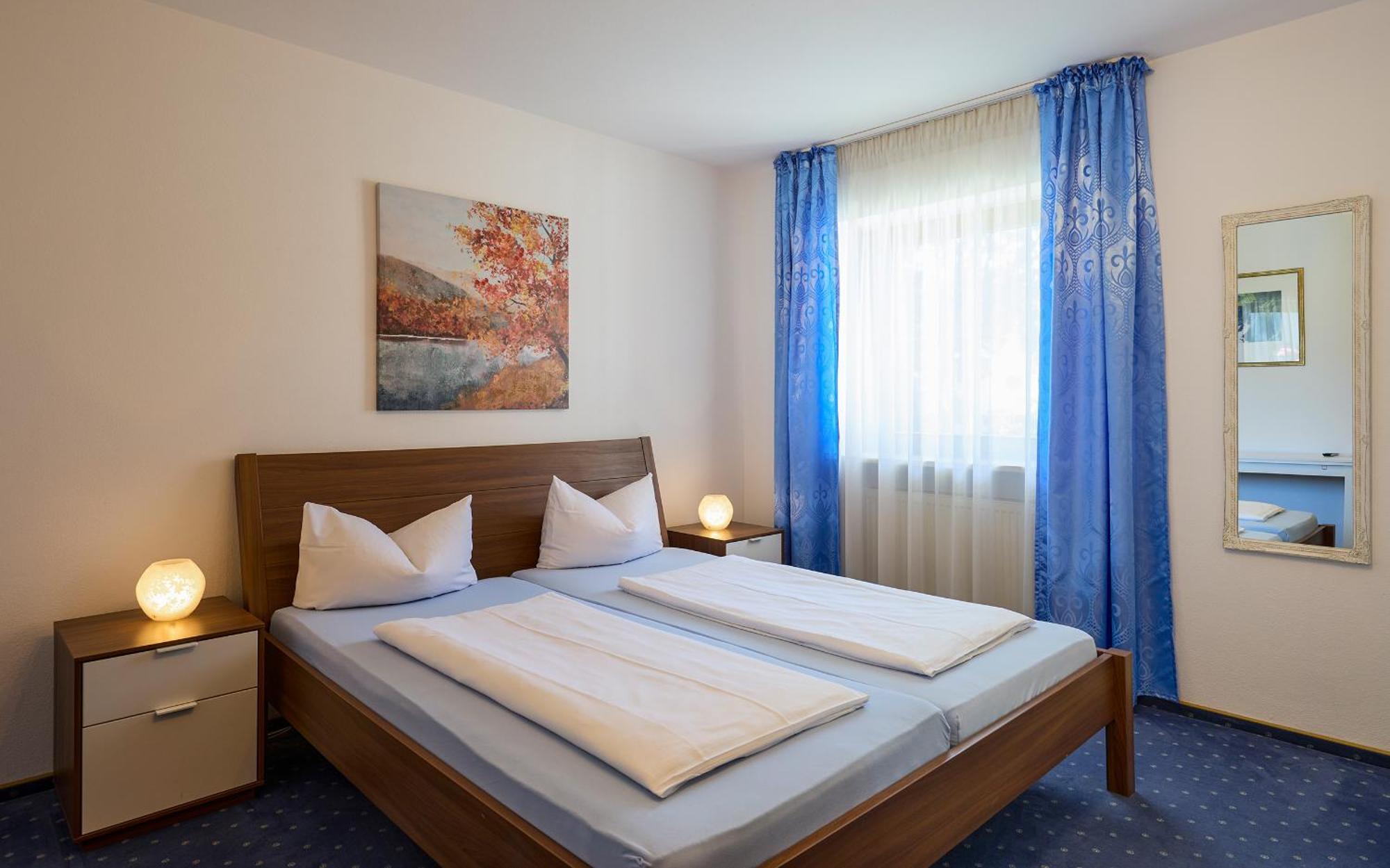 Hotel Garni Demmel Bruckmühl エクステリア 写真