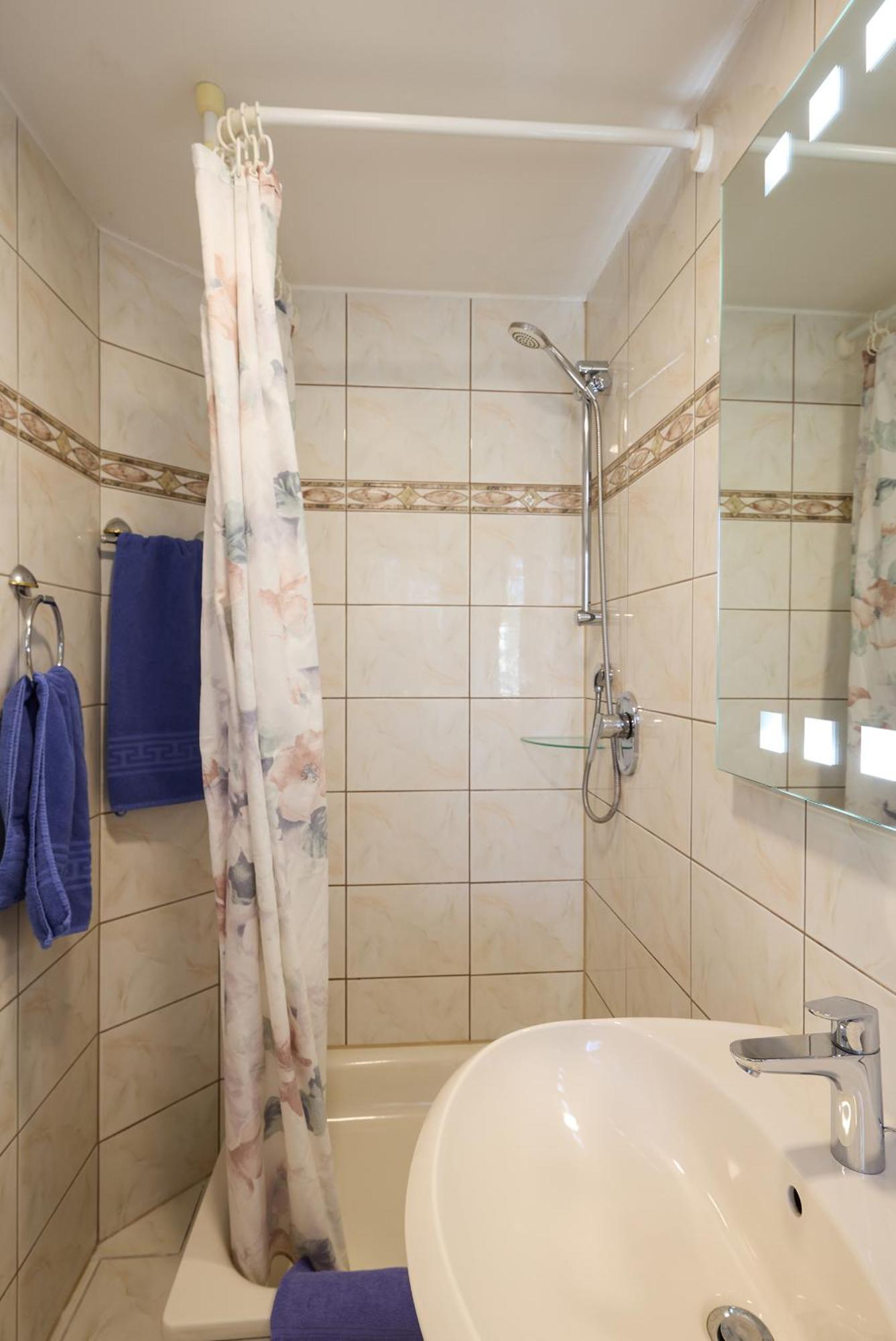 Hotel Garni Demmel Bruckmühl エクステリア 写真